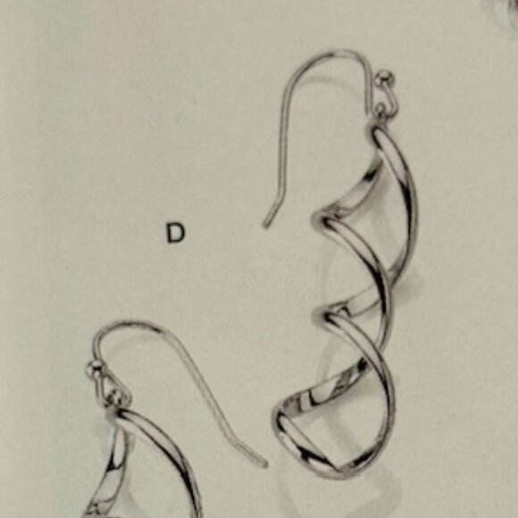 Lia Sophia "TWIZZLER" Earrings - Picture 6 of 6